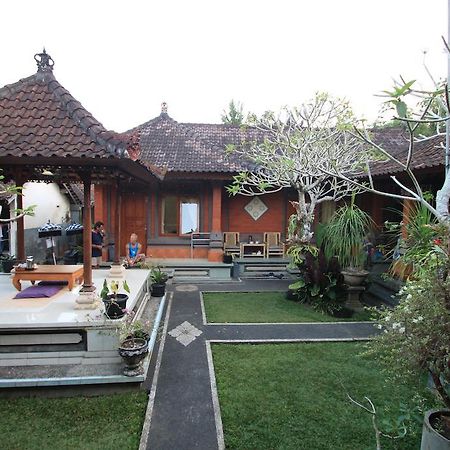 Duana'S Homestay Ubud Esterno foto